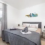 Apartment Palma Malinska