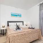 Apartment Palma Malinska